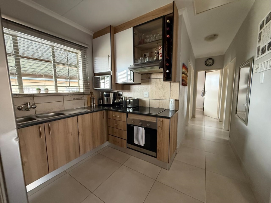 3 Bedroom Property for Sale in Waterval East North West